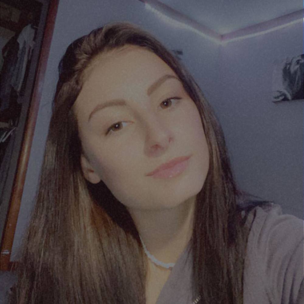 Meet your Posher, Leah